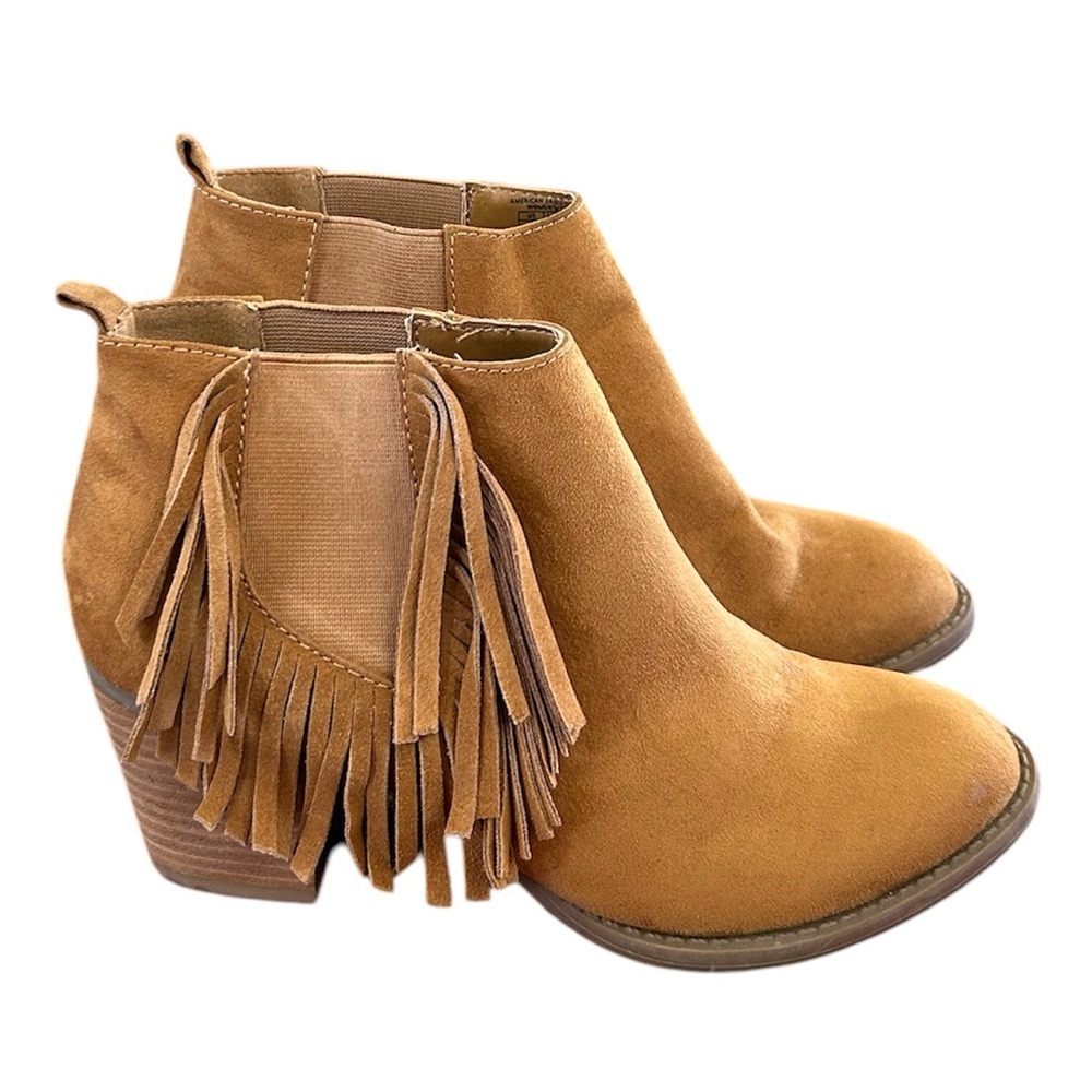American Eagle Outfitters | Women’s camel colored faux suede fringe ankle boot 7